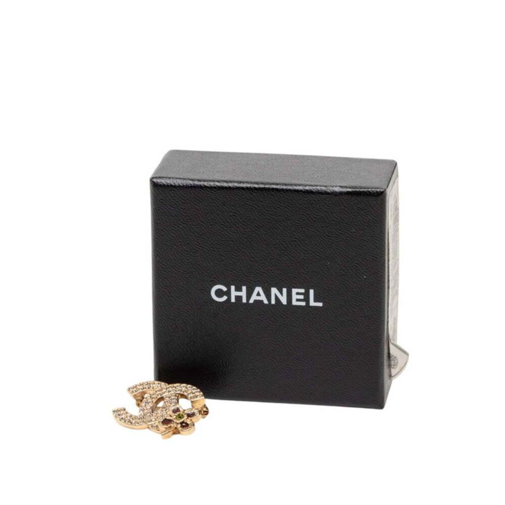 CHANEL Gold Logo Brooch - Picture 4 of 4